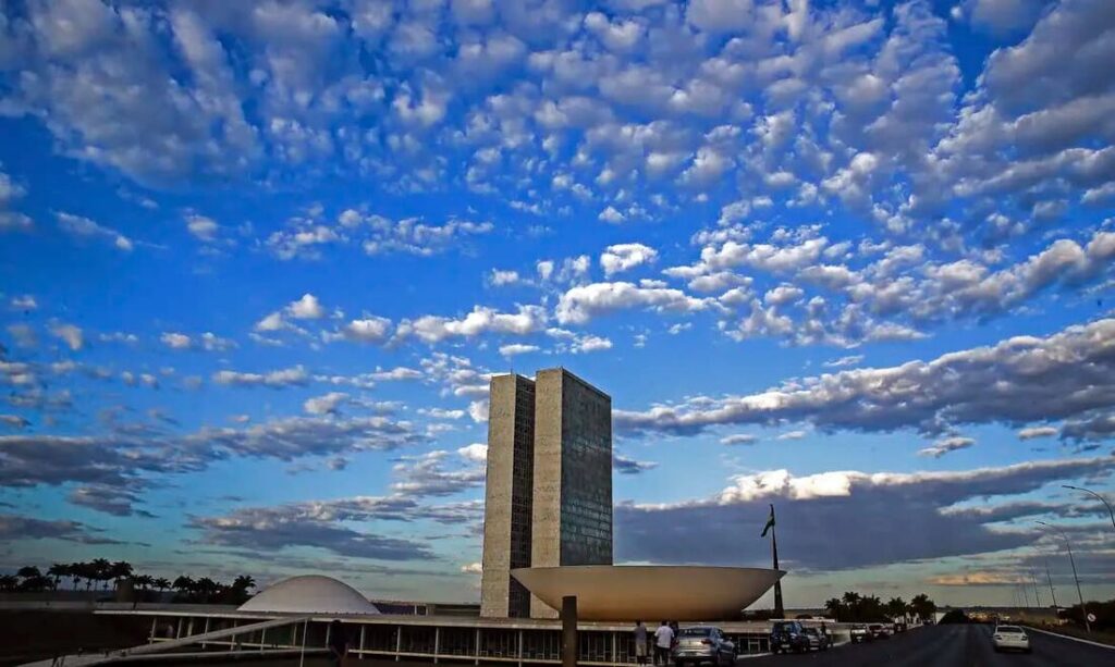 brasilia congresso nuvens e 0416202217 2