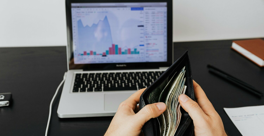 pexels karola g 5717764